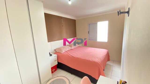 Apartamento à venda com 2 quartos, 64m² - Foto 7
