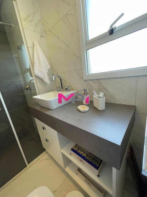 Apartamento para alugar com 2 quartos, 93m² - Foto 10