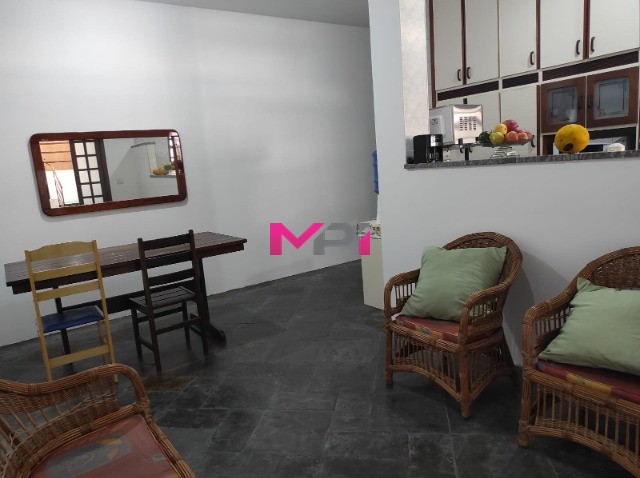 Chácara à venda com 4 quartos, 372m² - Foto 8