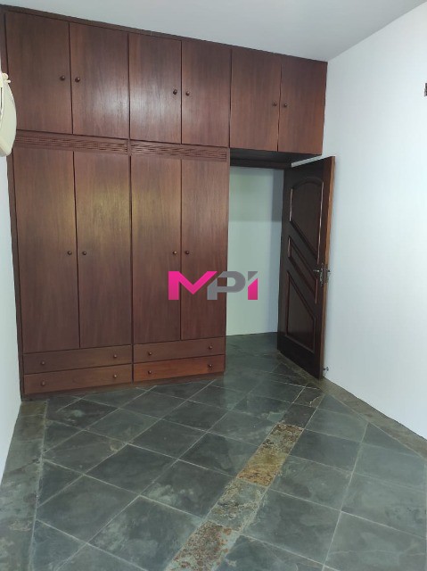Chácara à venda com 4 quartos, 372m² - Foto 22