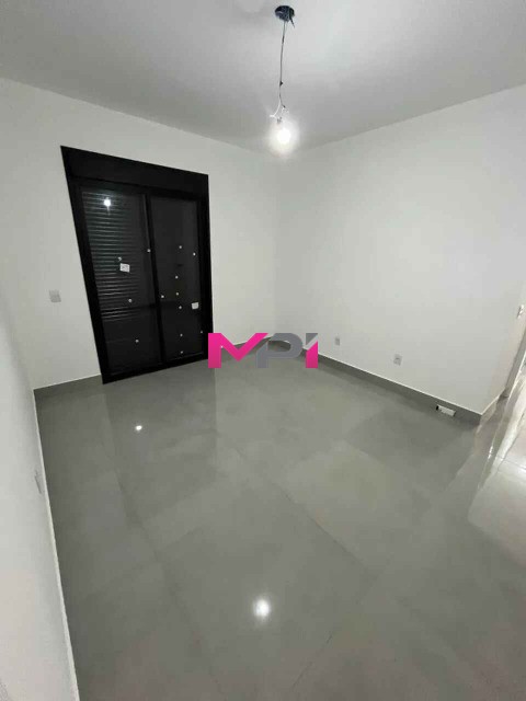 Casa à venda com 3 quartos, 175m² - Foto 4