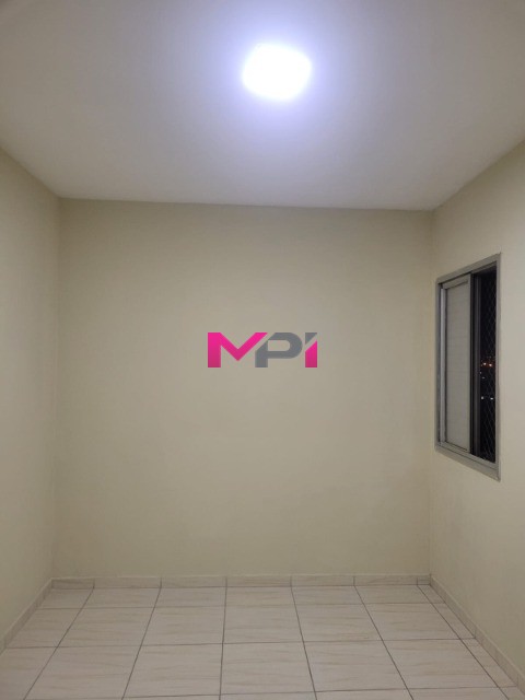 Apartamento para alugar com 2 quartos, 60m² - Foto 10