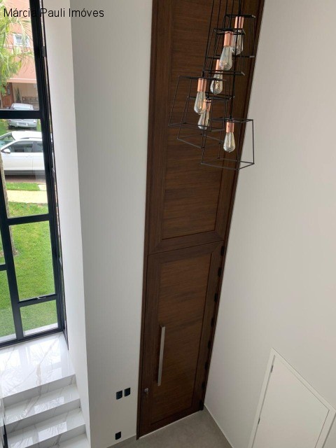 Casa de Condomínio para alugar com 3 quartos, 285m² - Foto 7