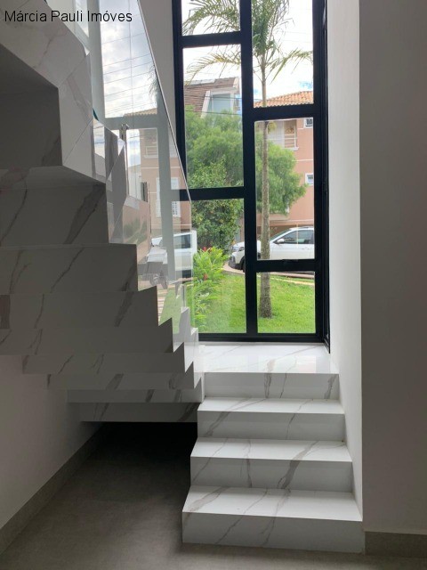Casa de Condomínio para alugar com 3 quartos, 285m² - Foto 9