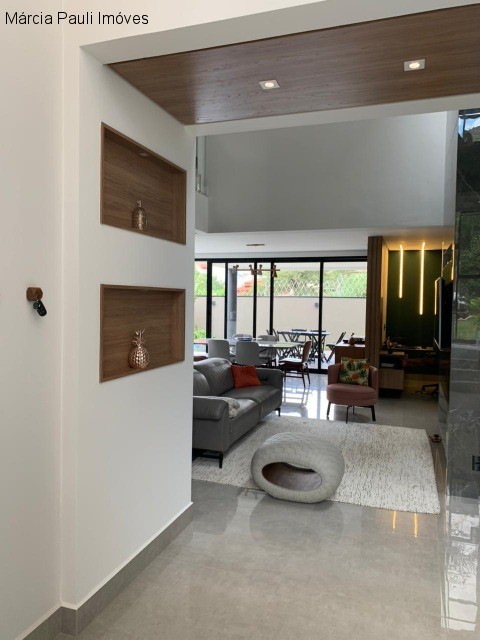 Casa de Condomínio para alugar com 3 quartos, 285m² - Foto 10