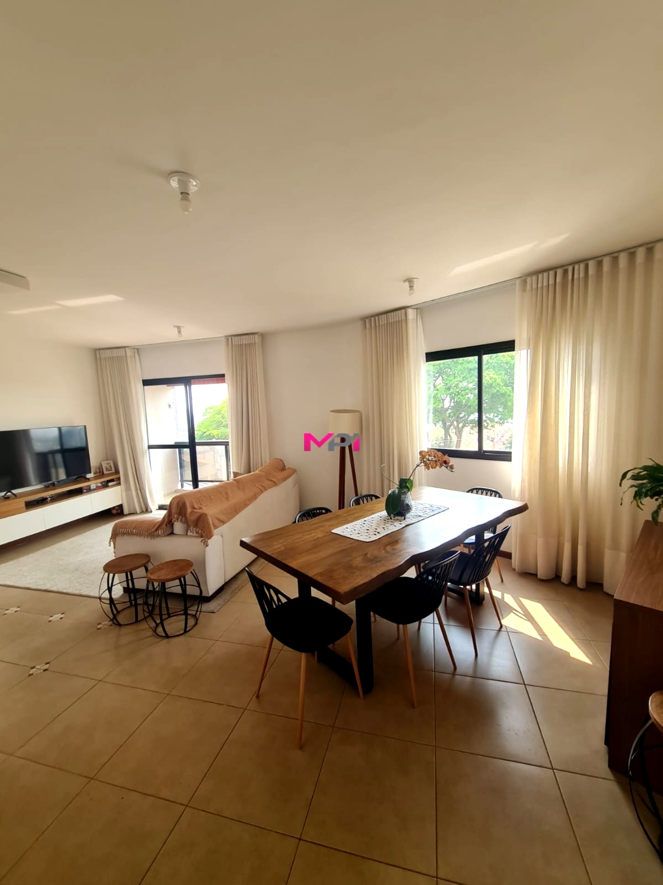 Apartamento à venda com 4 quartos, 140m² - Foto 5