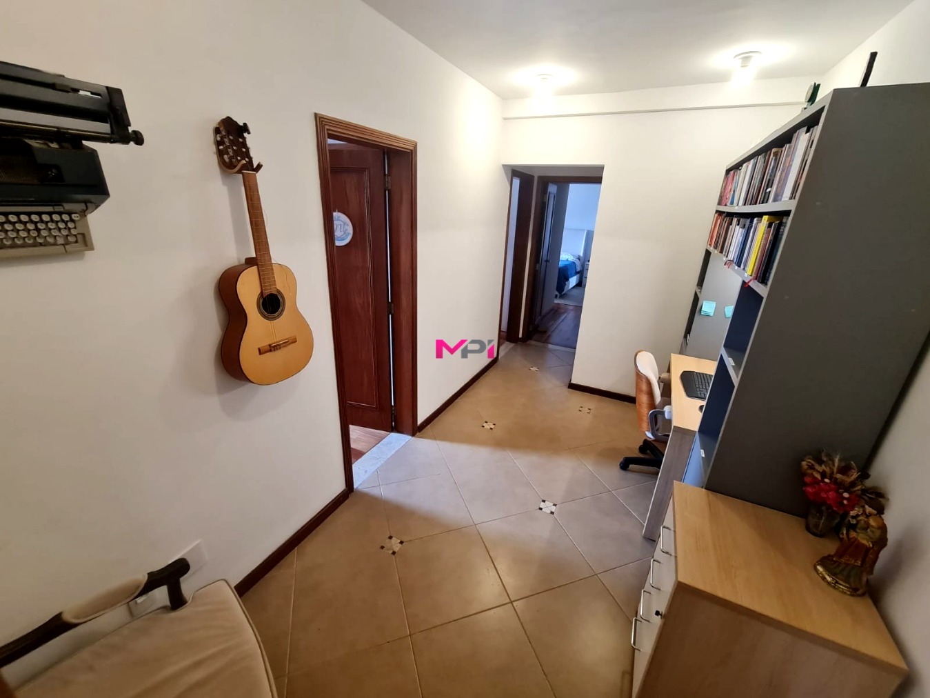 Apartamento à venda com 4 quartos, 140m² - Foto 9