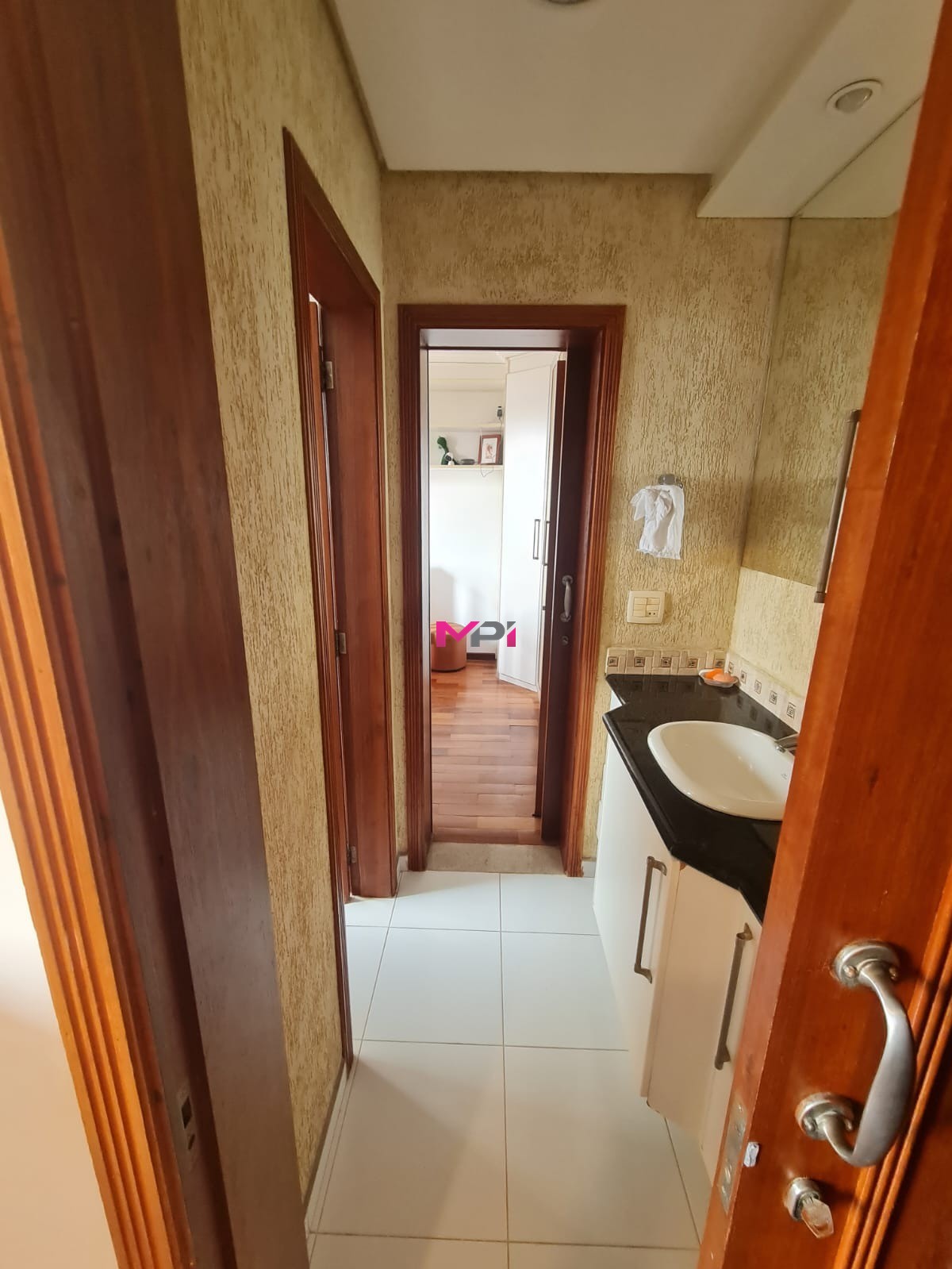 Apartamento à venda com 4 quartos, 140m² - Foto 12