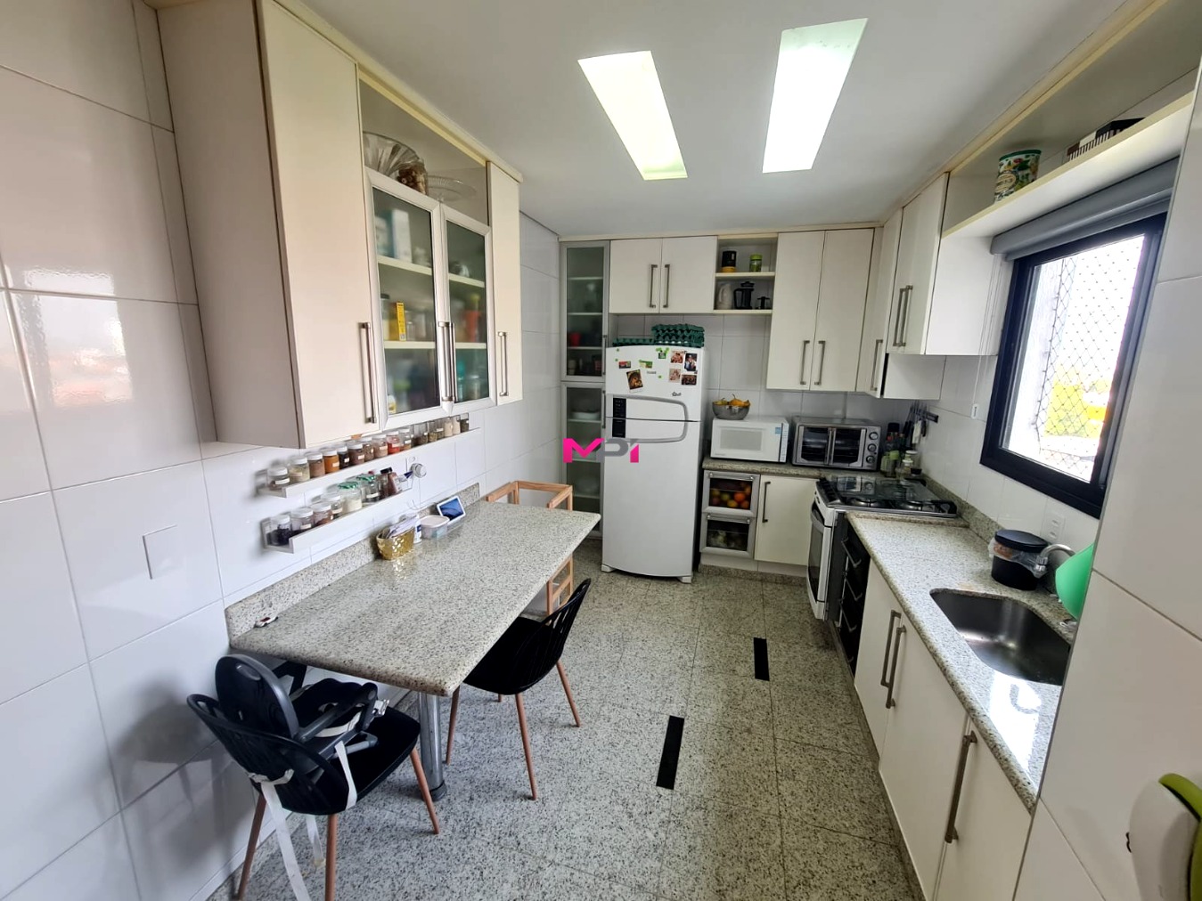 Apartamento à venda com 4 quartos, 140m² - Foto 29