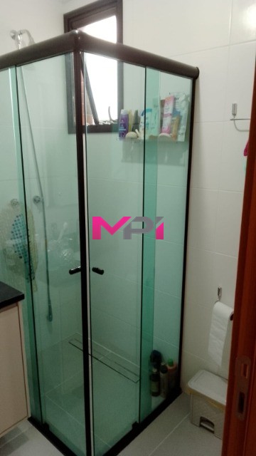 Apartamento à venda com 3 quartos, 121m² - Foto 17