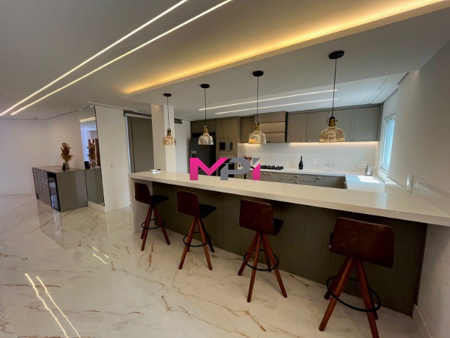 Casa de Condomínio para alugar com 4 quartos, 500m² - Foto 4