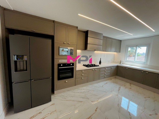 Casa de Condomínio para alugar com 4 quartos, 500m² - Foto 8