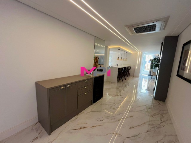 Casa de Condomínio para alugar com 4 quartos, 500m² - Foto 9