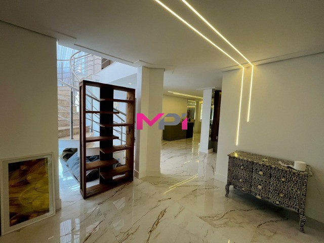 Casa de Condomínio para alugar com 4 quartos, 500m² - Foto 10
