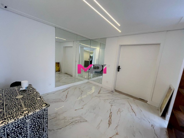 Casa de Condomínio para alugar com 4 quartos, 500m² - Foto 11