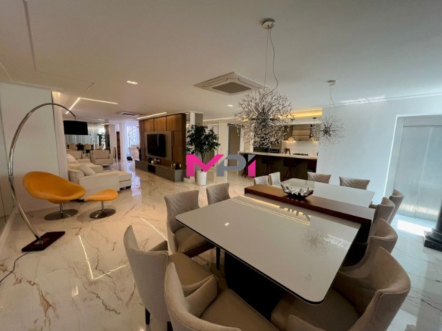 Casa de Condomínio para alugar com 4 quartos, 500m² - Foto 14