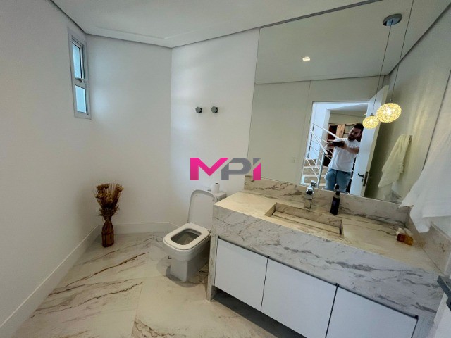 Casa de Condomínio para alugar com 4 quartos, 500m² - Foto 16