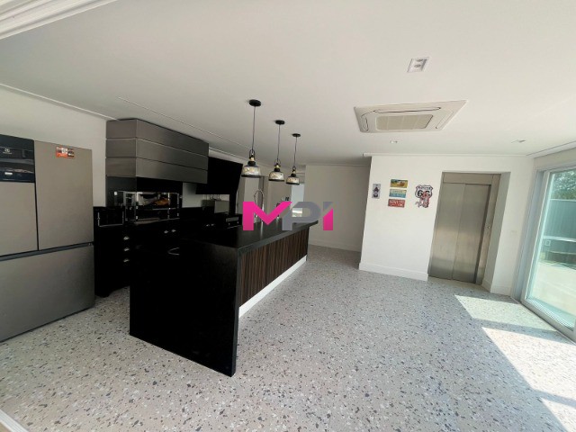 Casa de Condomínio para alugar com 4 quartos, 500m² - Foto 43