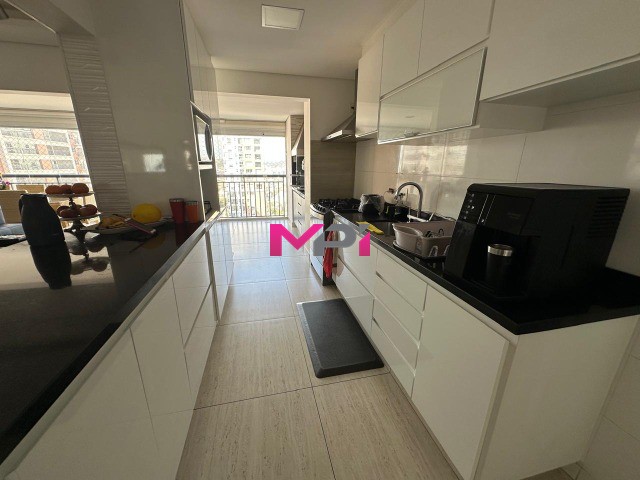 Apartamento para alugar com 3 quartos, 166m² - Foto 11