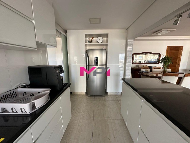 Apartamento para alugar com 3 quartos, 166m² - Foto 13