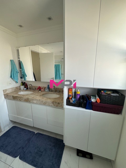 Apartamento para alugar com 3 quartos, 166m² - Foto 17