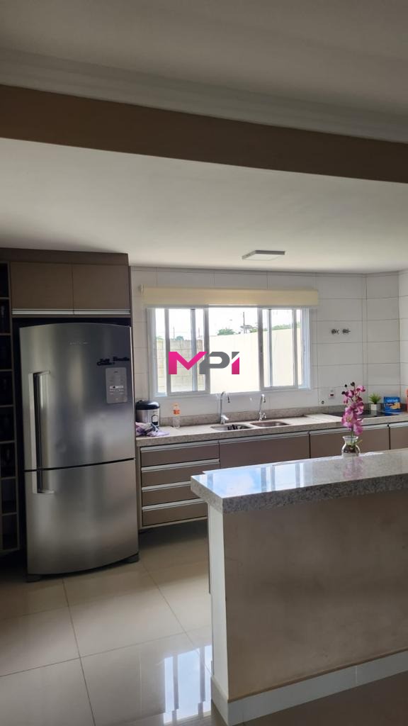 Sobrado à venda com 3 quartos, 258m² - Foto 12