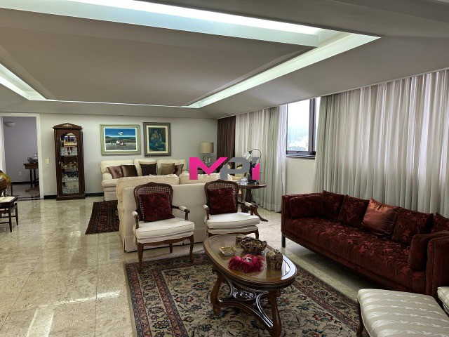 Apartamento à venda com 3 quartos, 280m² - Foto 1