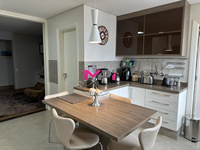 Apartamento à venda com 3 quartos, 280m² - Foto 15