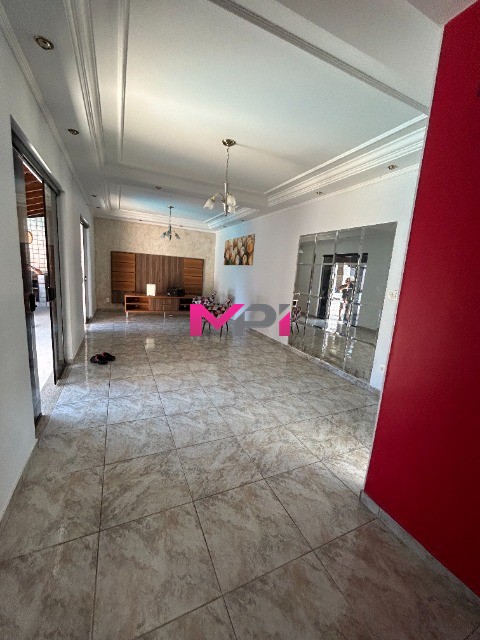 Casa à venda com 4 quartos, 261m² - Foto 11