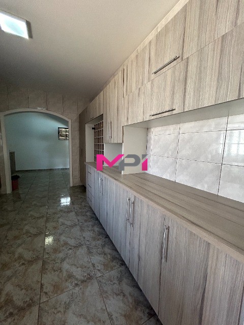 Casa à venda com 4 quartos, 261m² - Foto 17
