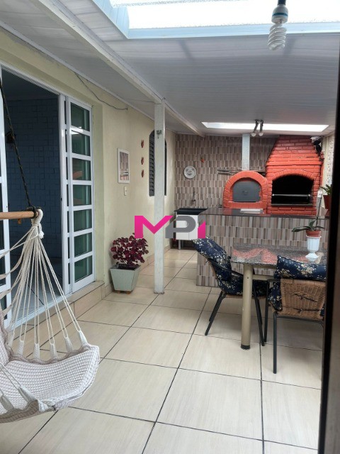 Casa à venda com 2 quartos, 250m² - Foto 18