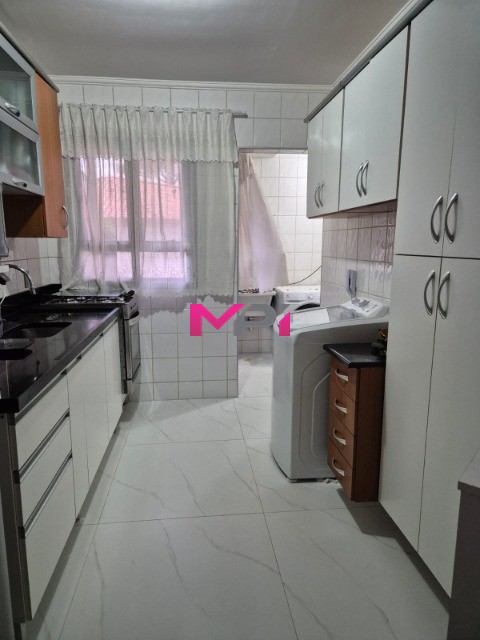 Apartamento à venda com 3 quartos, 75m² - Foto 4