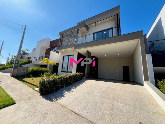 Casa de Condomínio à venda com 3 quartos, 242m² - Foto 1