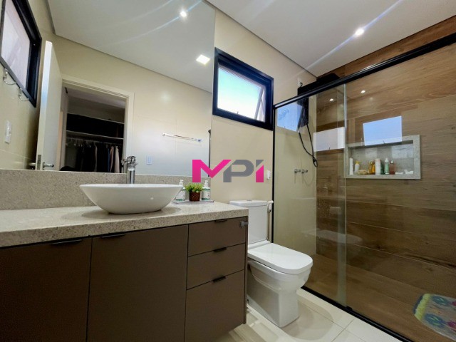 Casa de Condomínio à venda com 3 quartos, 242m² - Foto 44