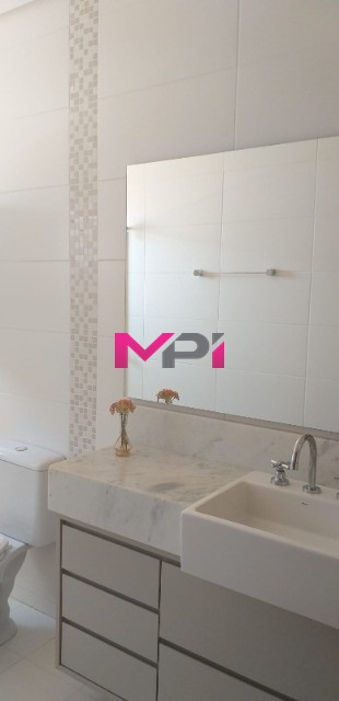 Casa de Condomínio à venda com 3 quartos, 360m² - Foto 18