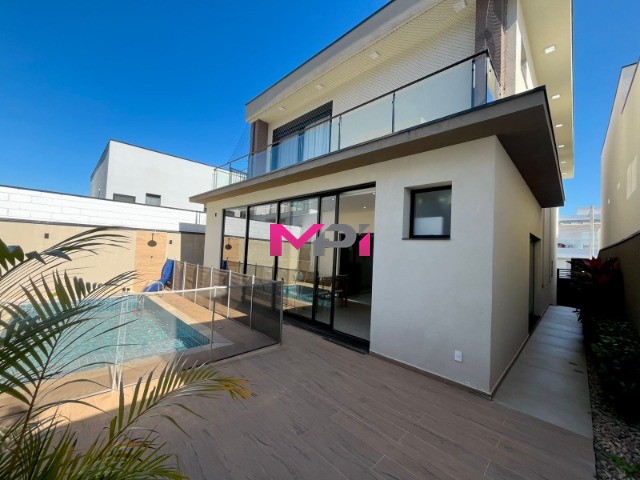 Casa de Condomínio à venda com 3 quartos, 242m² - Foto 24