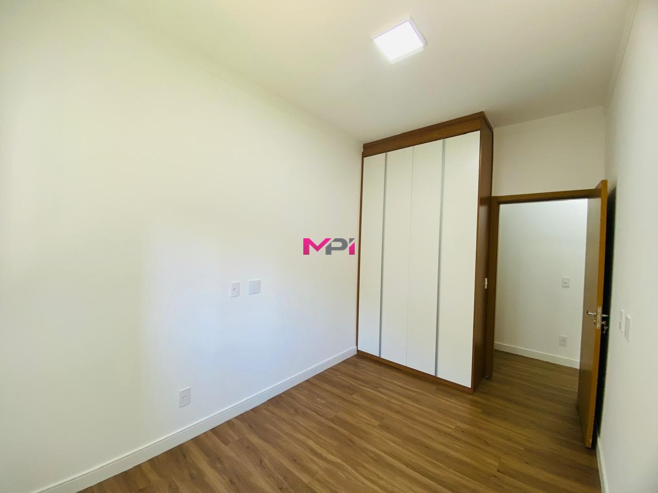 Apartamento para alugar com 3 quartos, 102m² - Foto 17