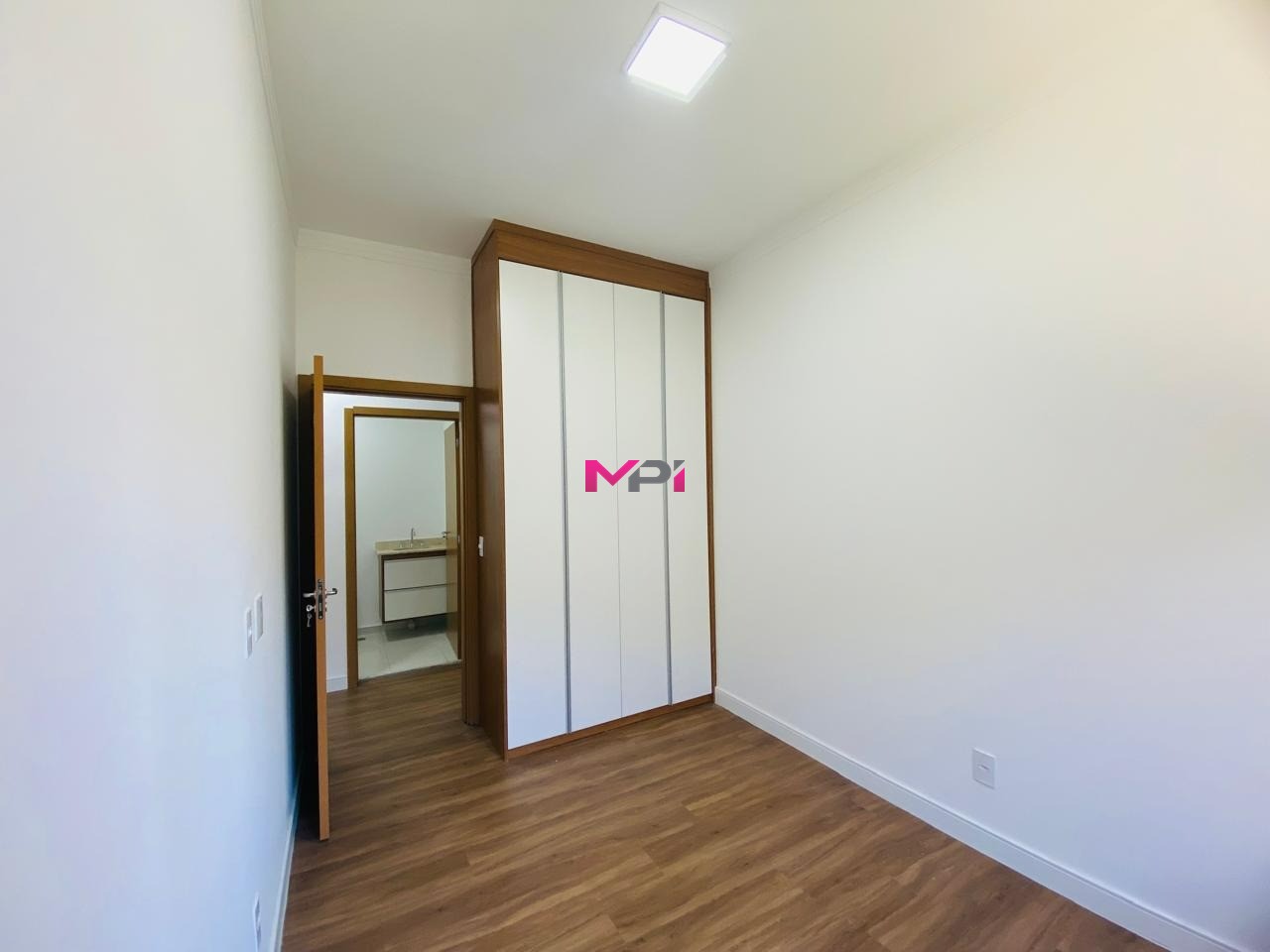 Apartamento para alugar com 3 quartos, 102m² - Foto 14