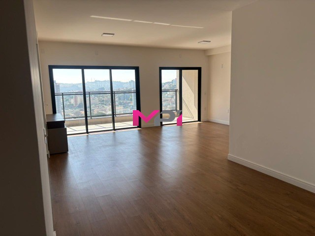 Apartamento para alugar com 3 quartos, 141m² - Foto 6