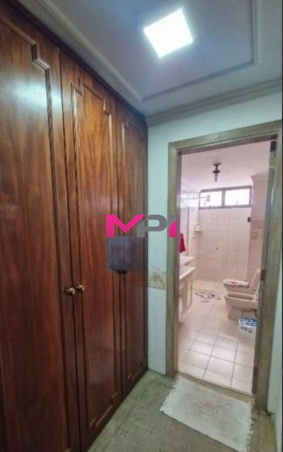 Apartamento à venda com 4 quartos, 230m² - Foto 16