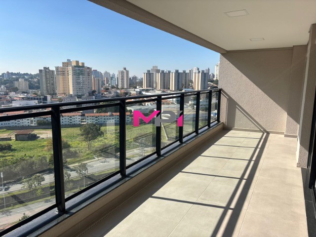 Apartamento para alugar com 3 quartos, 141m² - Foto 1