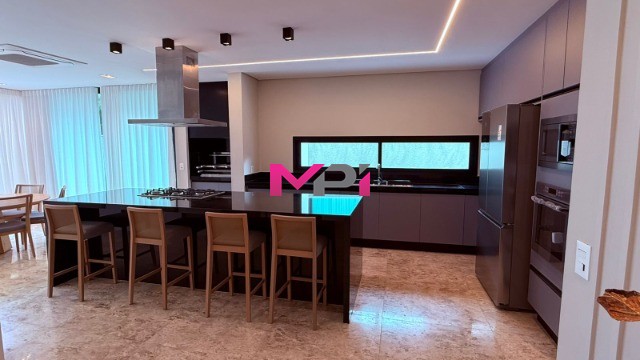 Casa de Condomínio para alugar com 3 quartos, 600m² - Foto 14