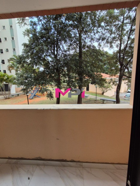 Apartamento à venda com 3 quartos, 75m² - Foto 10