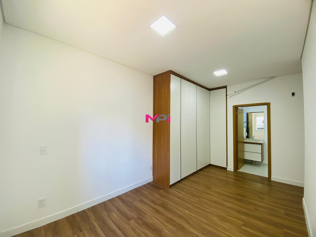 Apartamento para alugar com 3 quartos, 102m² - Foto 20