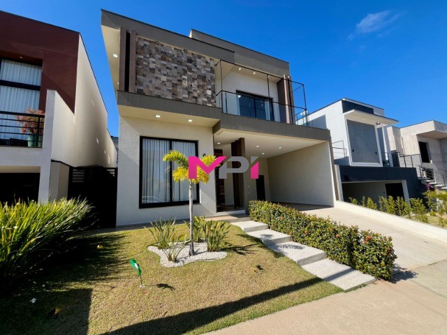 Casa de Condomínio à venda com 3 quartos, 242m² - Foto 2