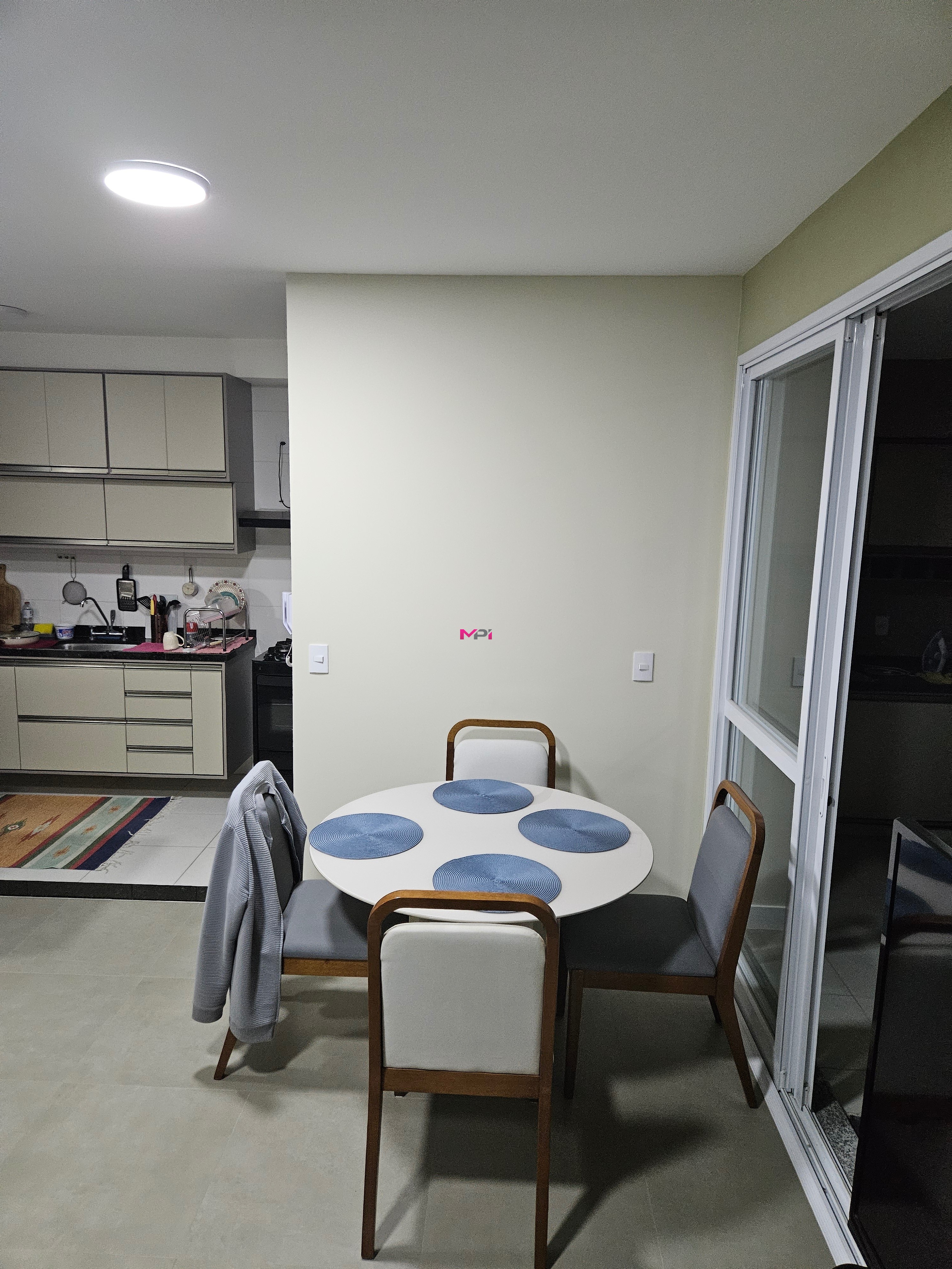 Apartamento à venda com 3 quartos, 101m² - Foto 6