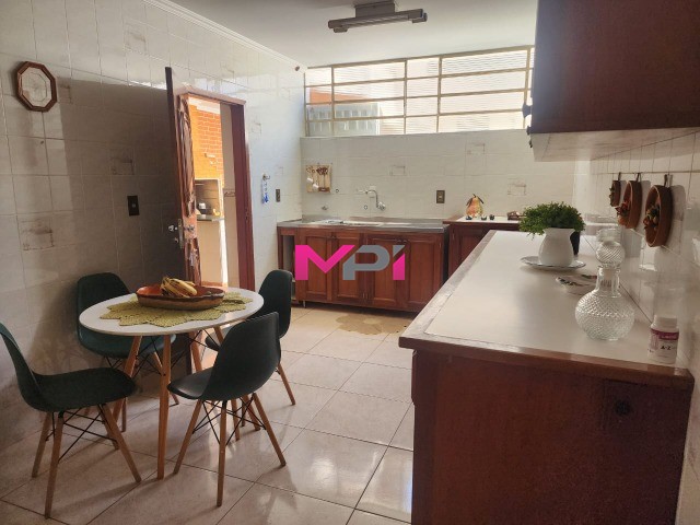 Sobrado à venda com 3 quartos, 313m² - Foto 11