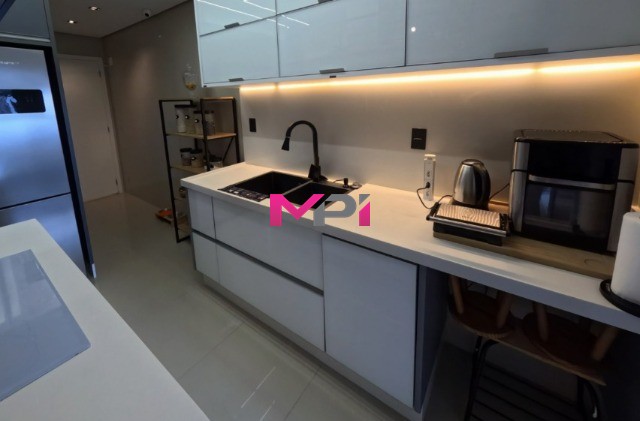Apartamento à venda com 4 quartos, 268m² - Foto 6