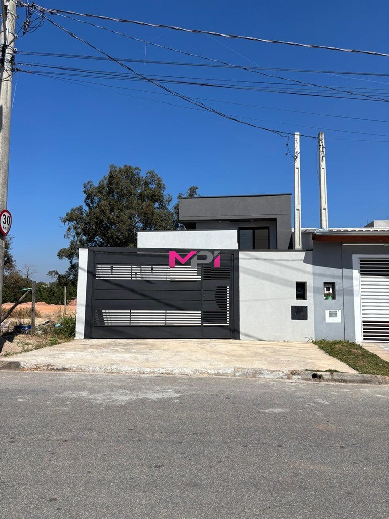 Casa à venda com 3 quartos, 86m² - Foto 1