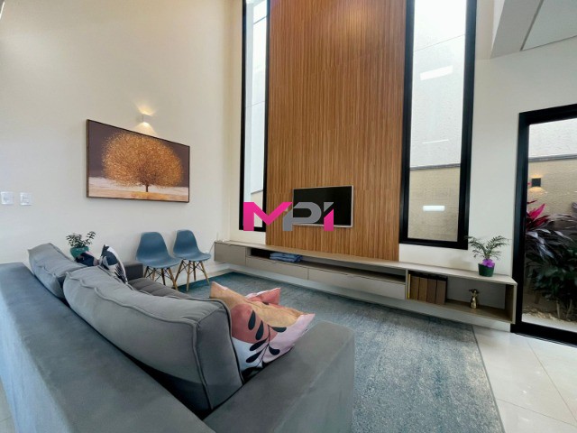 Casa de Condomínio à venda com 3 quartos, 242m² - Foto 4